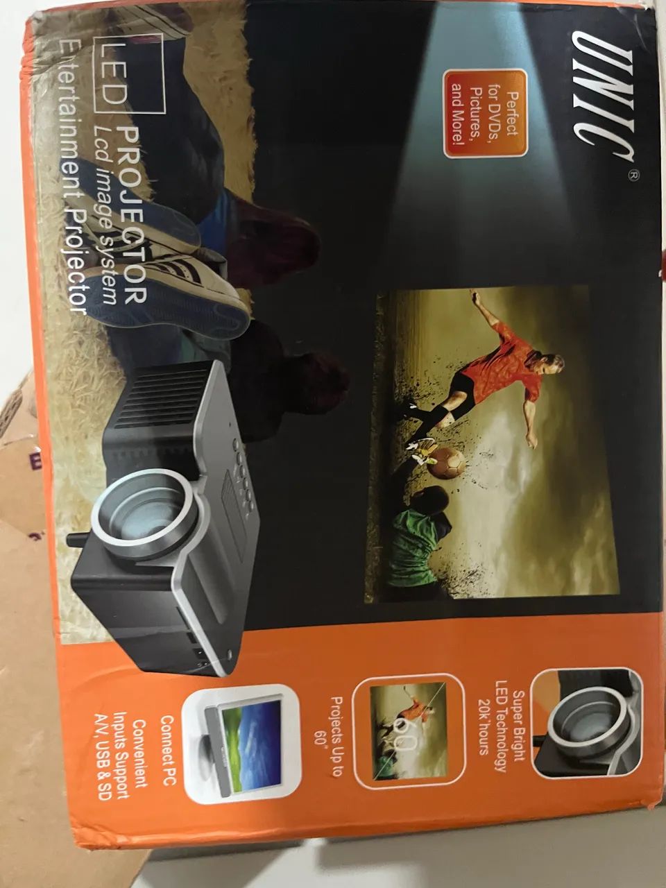 Mini projetor 64573372440578120