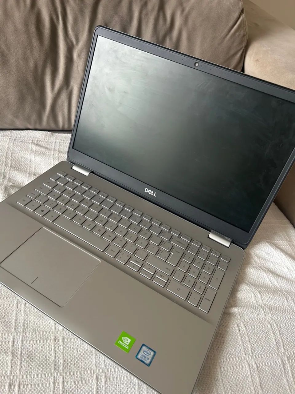 Notebook Dell - Tela Grande - Design Moderno