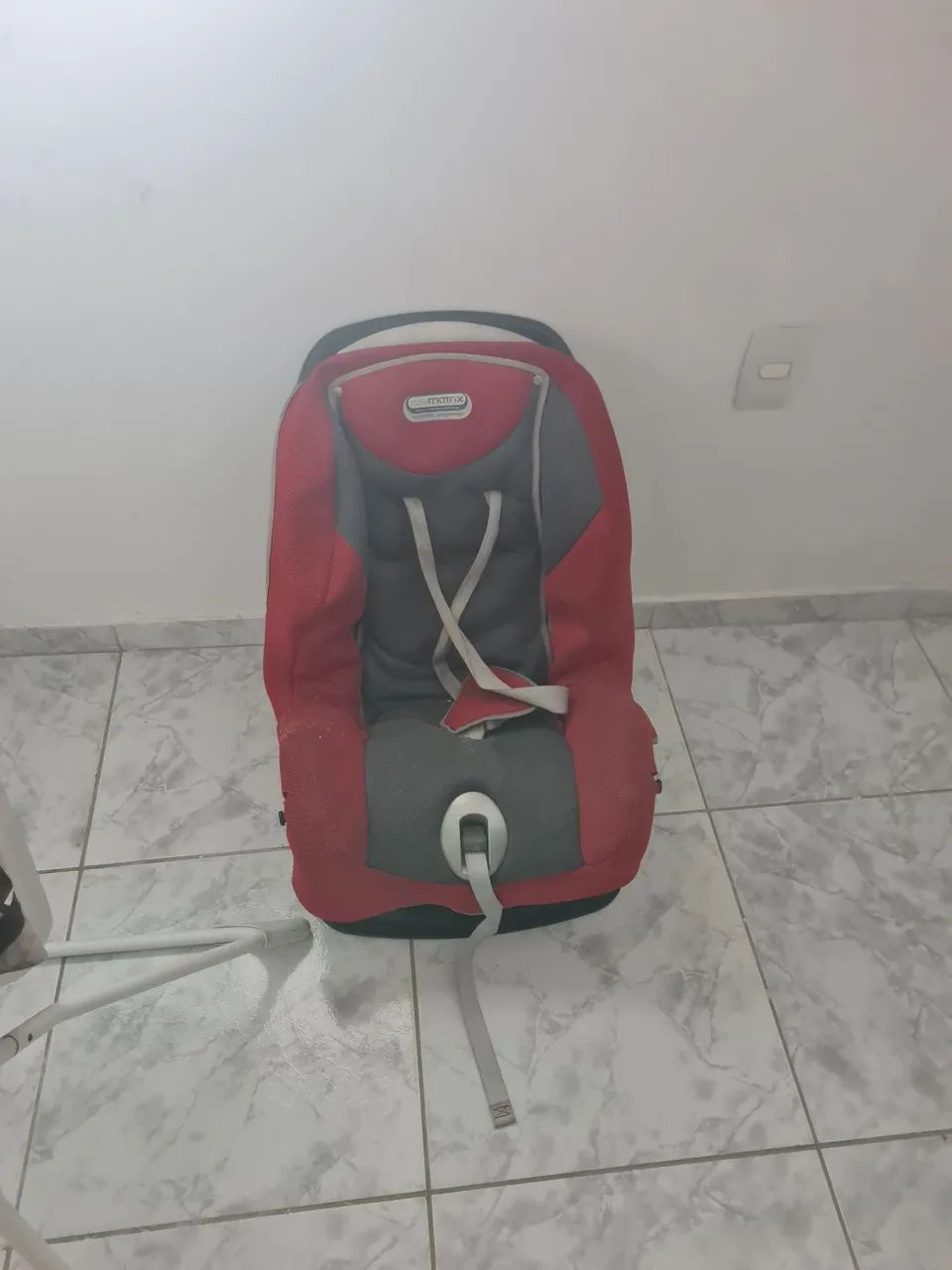 Cadeirinha de alimentação e bebê conforto - Foto 2