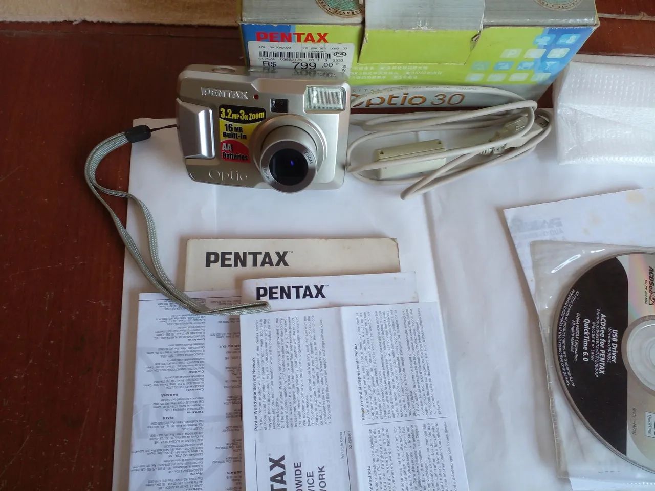 Câmera Pentax Optio 3D