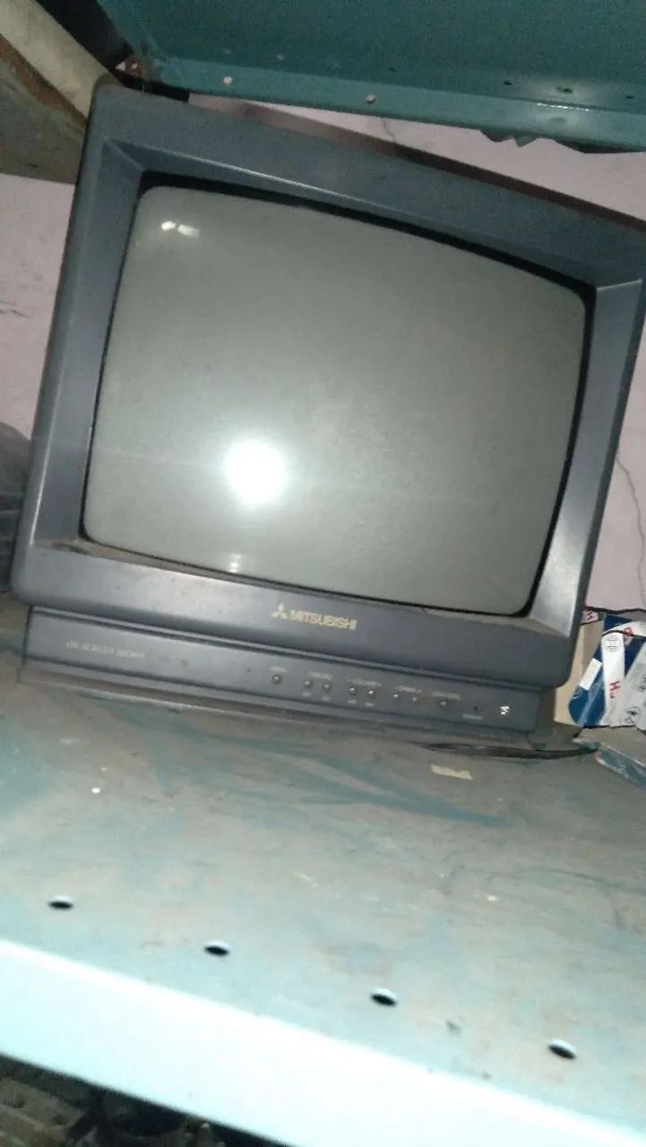 3 TV 14 POLEGAS USADAS ANTIGA 