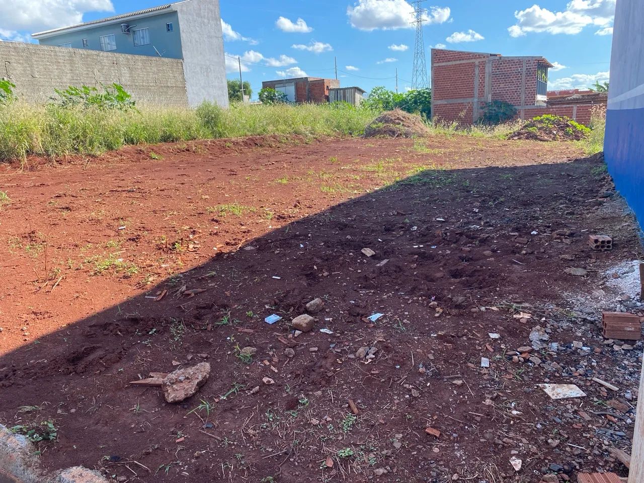 DIREITOS TERRENO INTEIRO