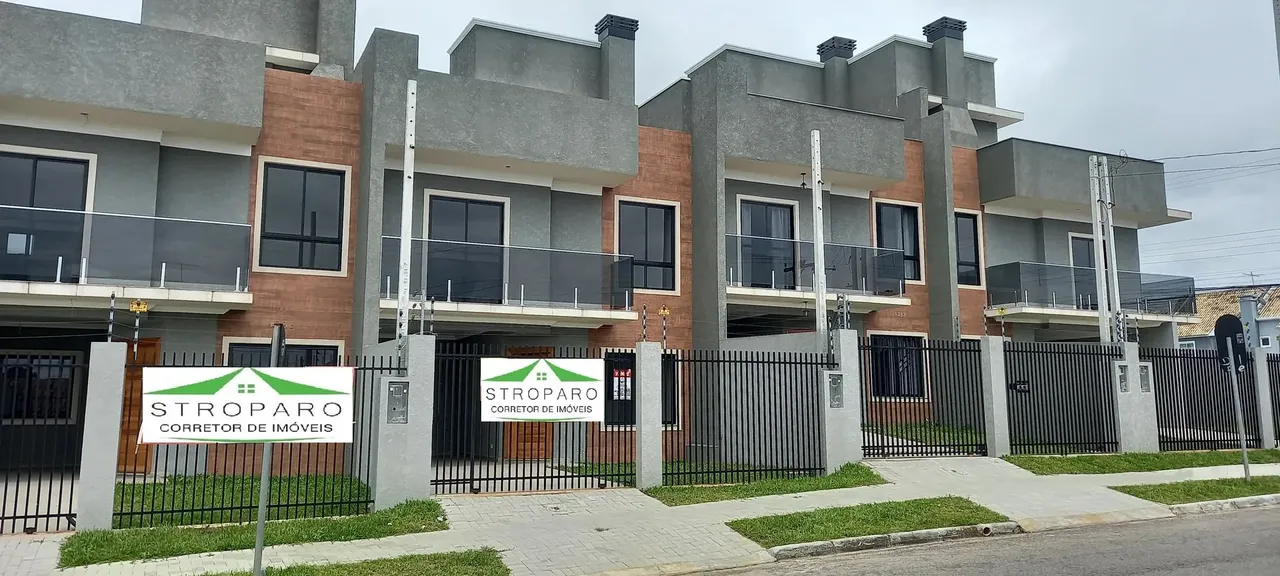 SOBRADO NO UBERABA - NOVOS - DE FRENTE PARA RUA