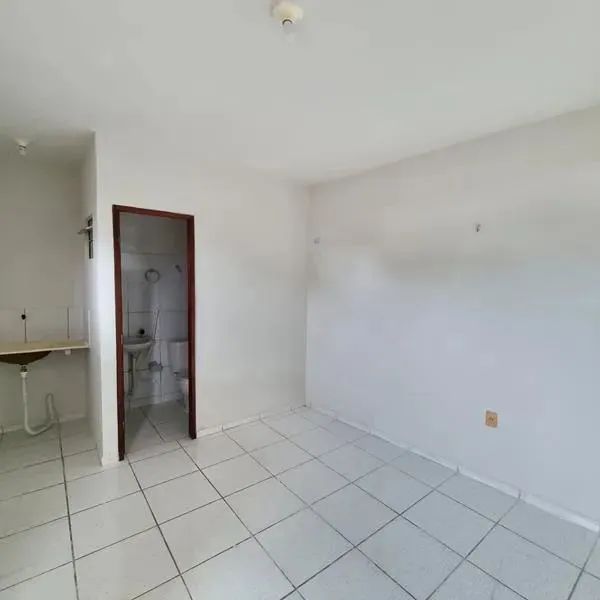 Quitinetes - Av. Carapinima, 1590 altos - Benfica - Foto 4