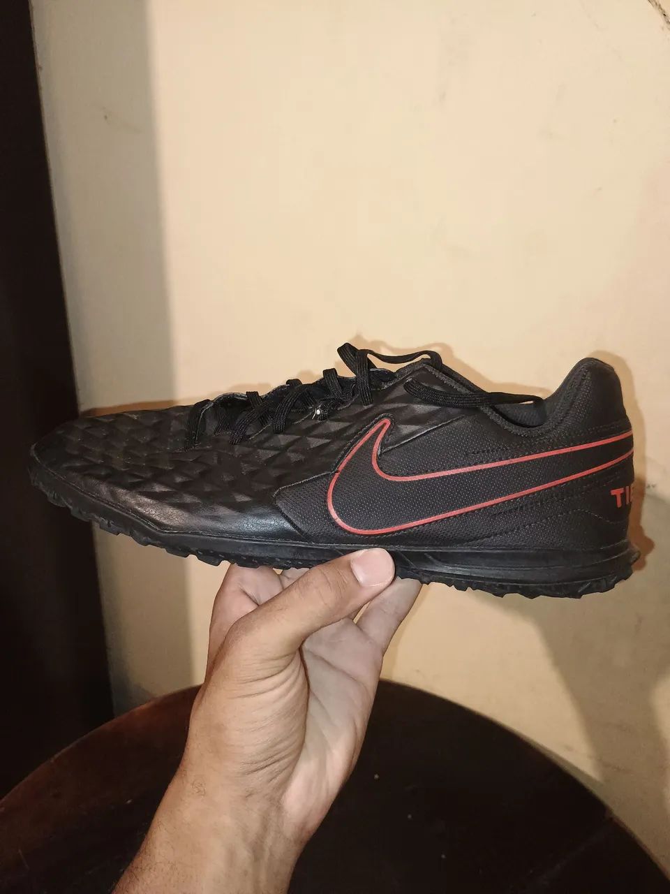 Chuteira Society Nike Tiempo Legend 8 Preta