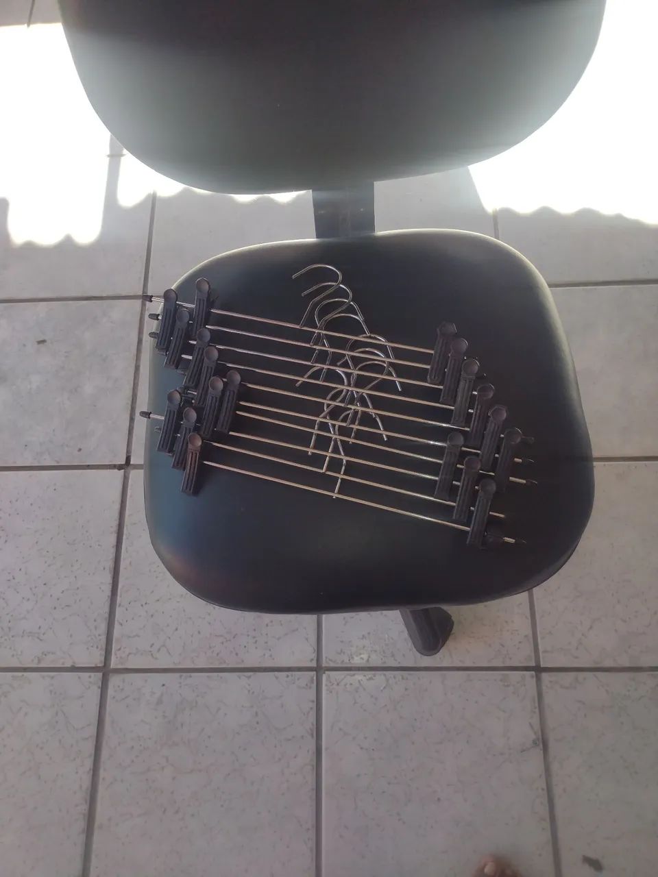 Cabide de Ferro de Pressão  - Foto 3