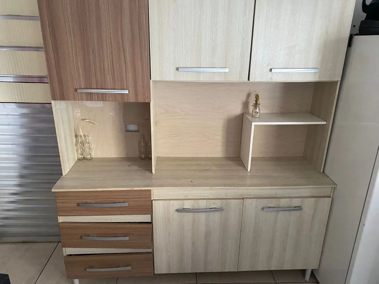 Armário de cozinha completo