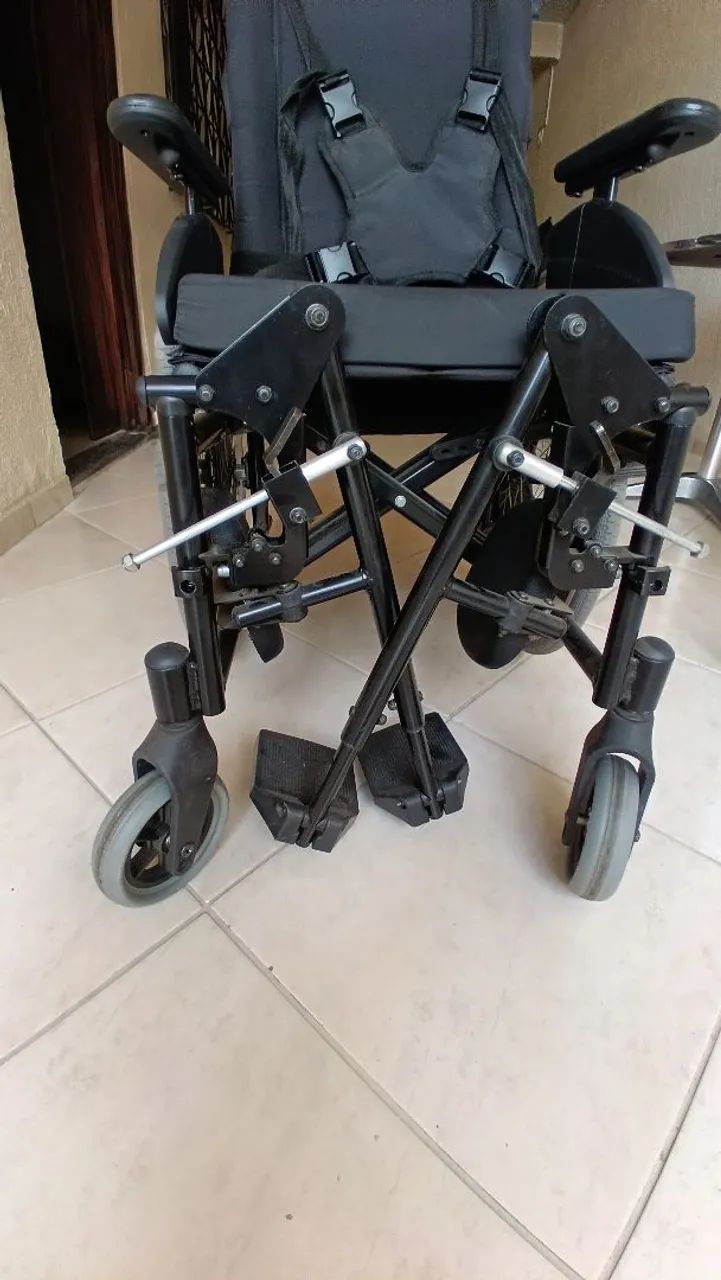 Cadeira de Rodas Adaptada - Foto 2