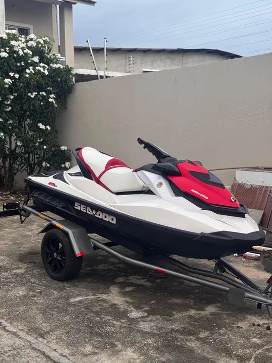 Jet Ski Sea-Doo Gts 130