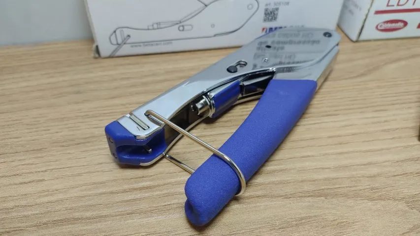 Kit Decapador E Alicate Betacavi Para Cabos Hd Sdi - Foto 4