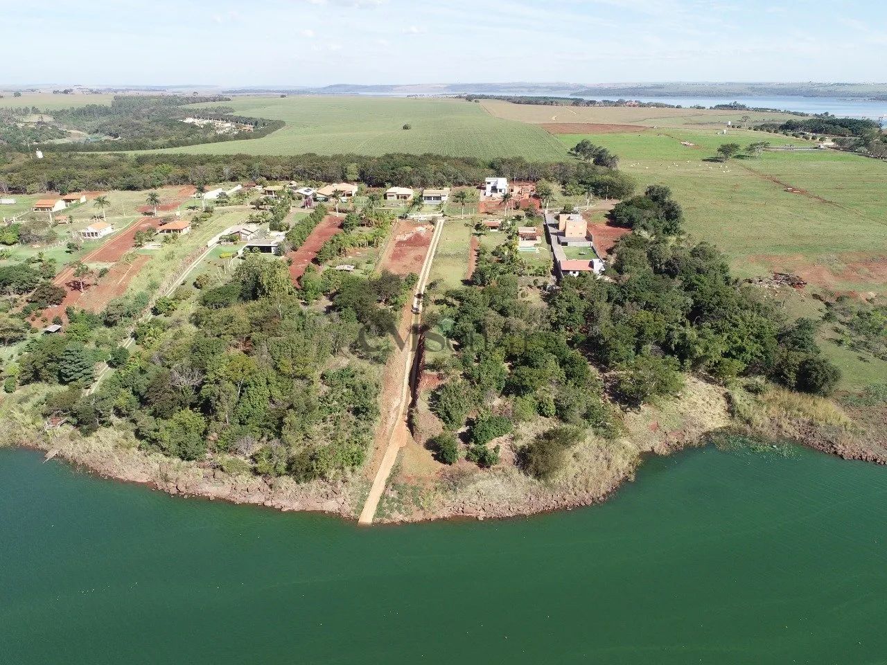 Terreno em Condomínio com 3841m² à Venda - Foto 2