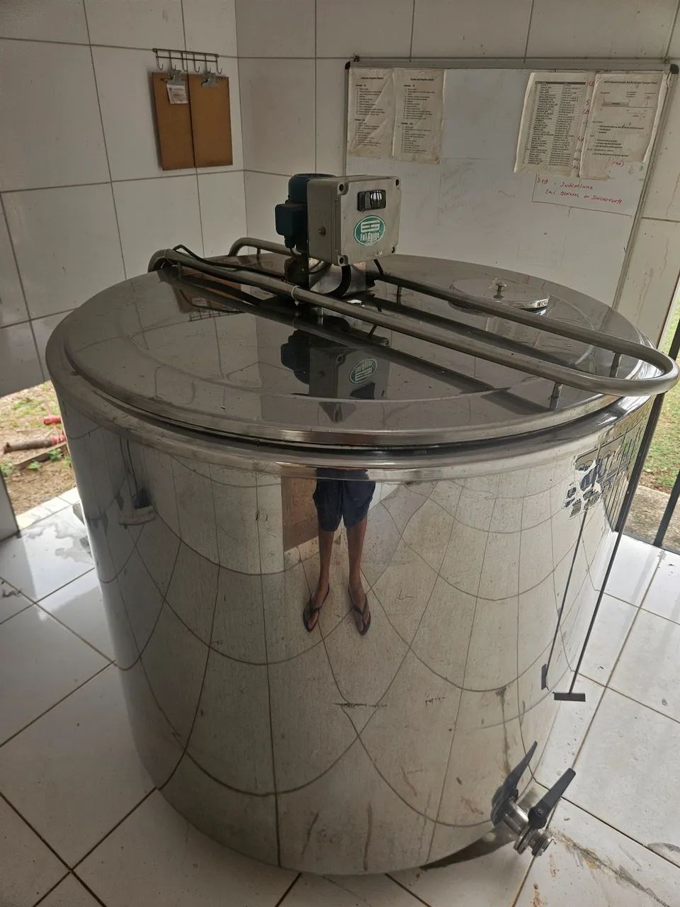 URGENTE! Tanque resfriador de leite - 1000 litros. Impecável!