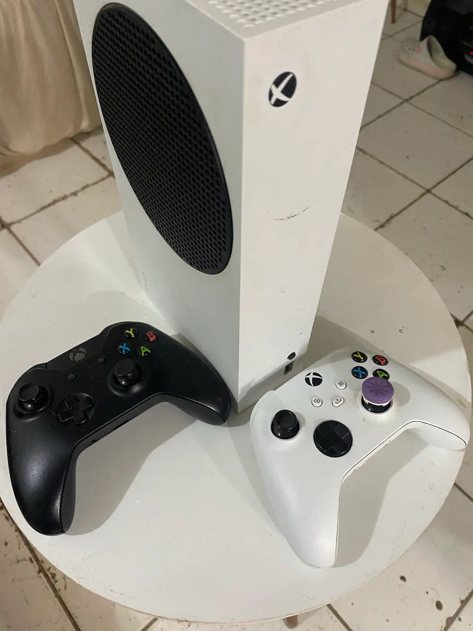 Xbox Series S + 2 controles - Foto 4