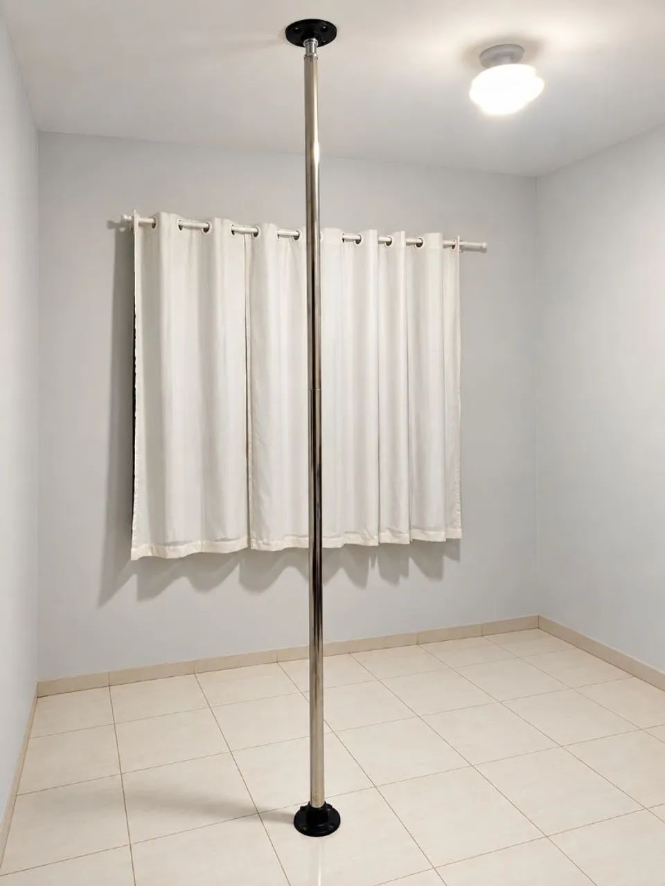 Pole Dance Gaia Pole Removível Estático Bipartido - 2,70 m