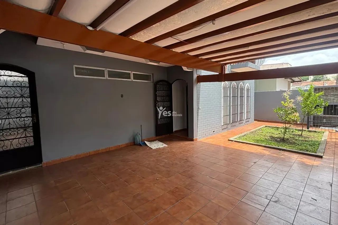 Sobrado para alugar na Vila Pires Santo André com churrasqueira e edícula REF: 19897