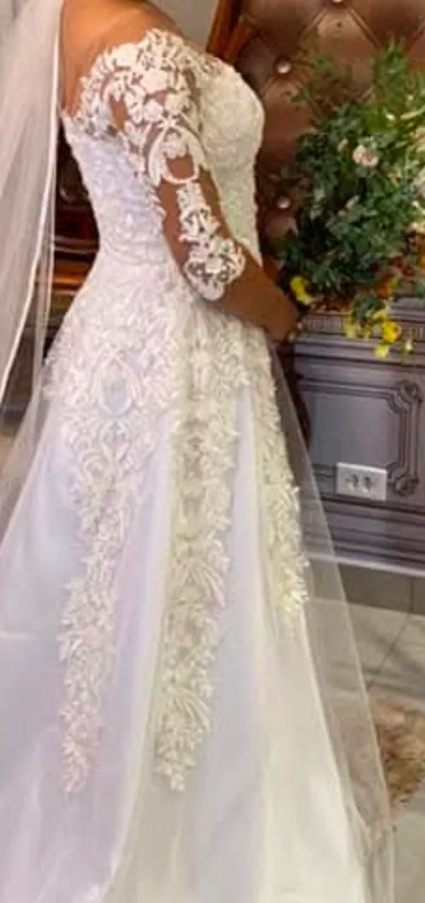 Vestido de noiva  semi novo  aceito troca