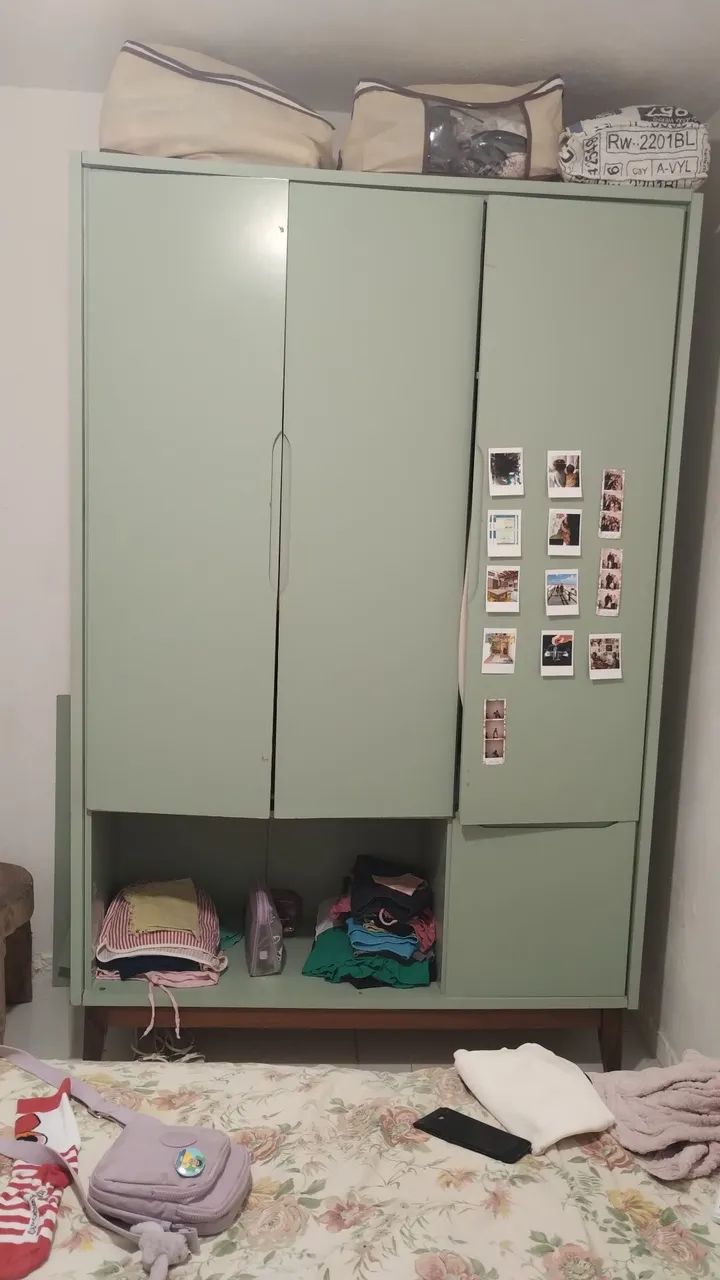 Guarda roupa solteiro verde