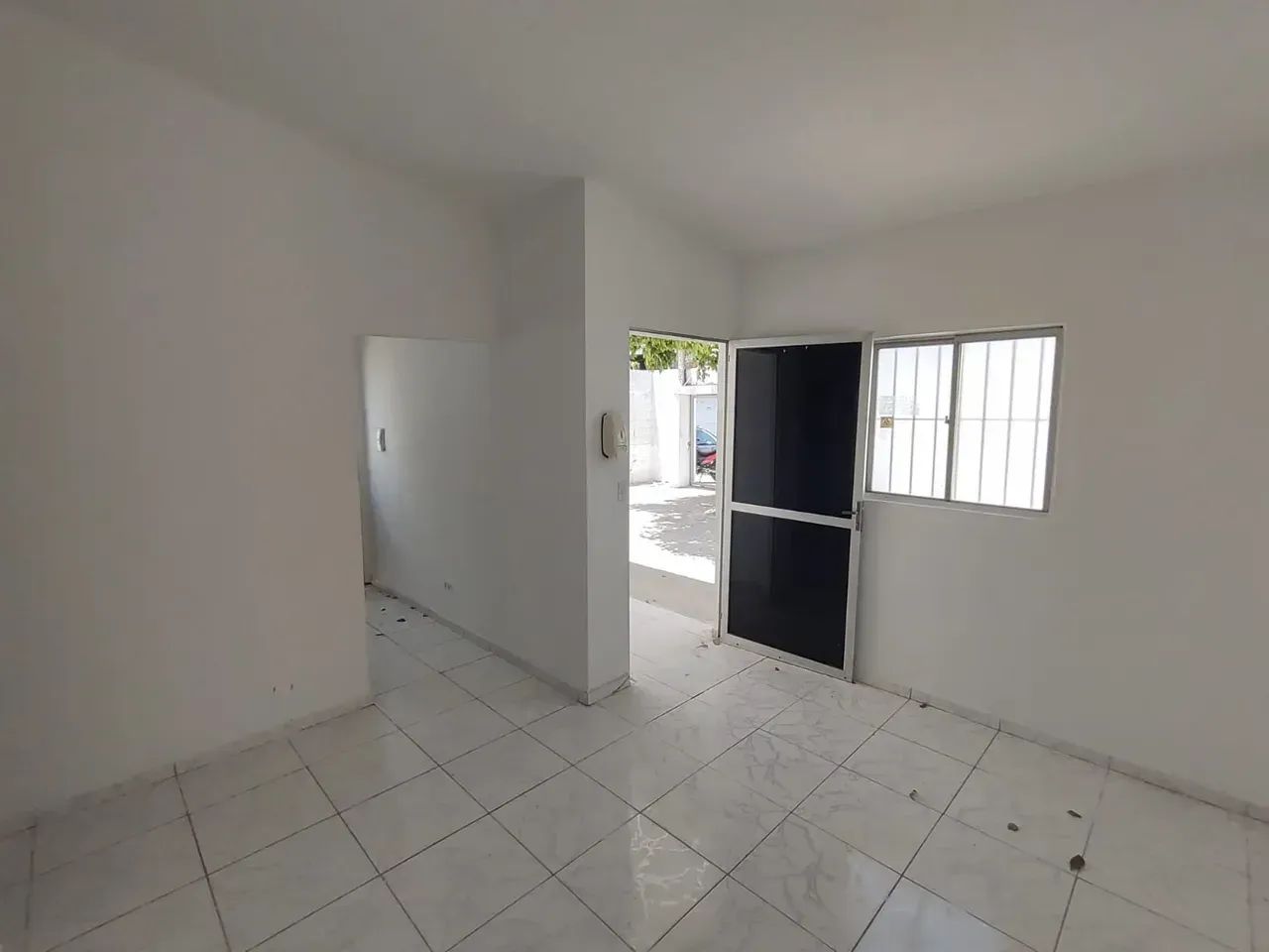 Casa no Graciliano Ramos, 3 quartos,  reformada e próximo ao Shopping Pátio! - Foto 5