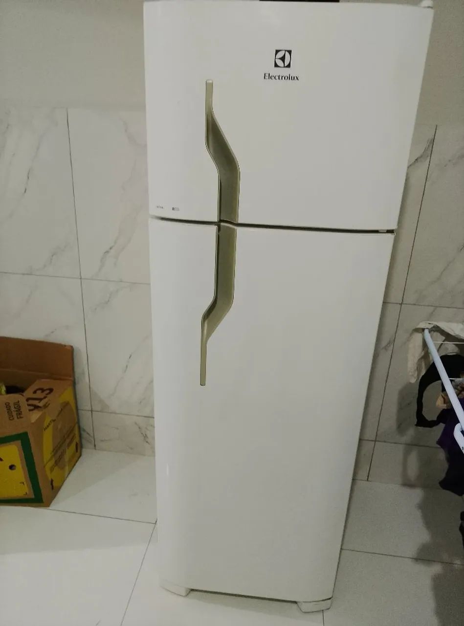 Uma geladeira muito boa.