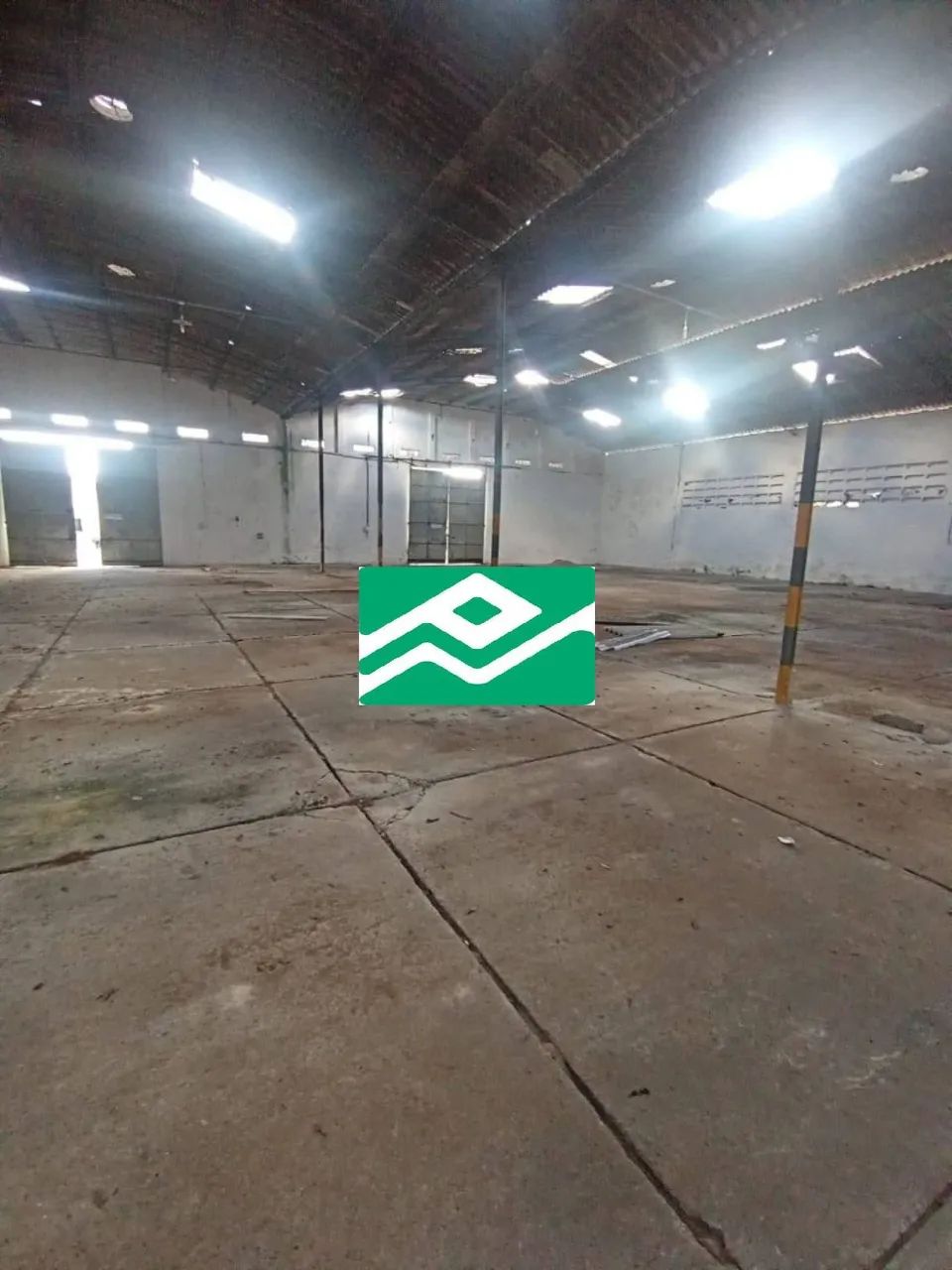 Galpão com área livre na Várzea - Foto 4