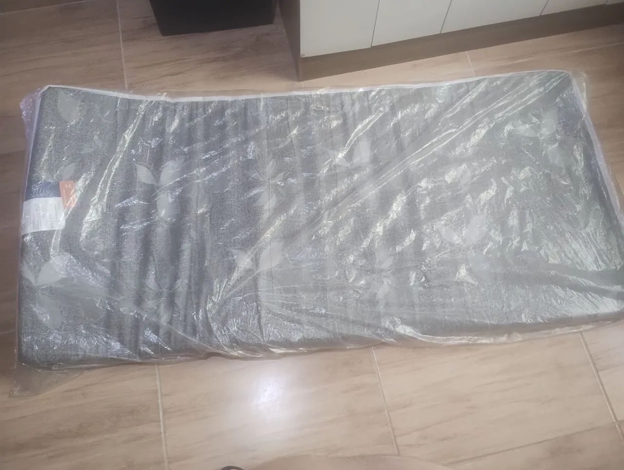 Vende se 2 colchões para dormir  - Foto 2