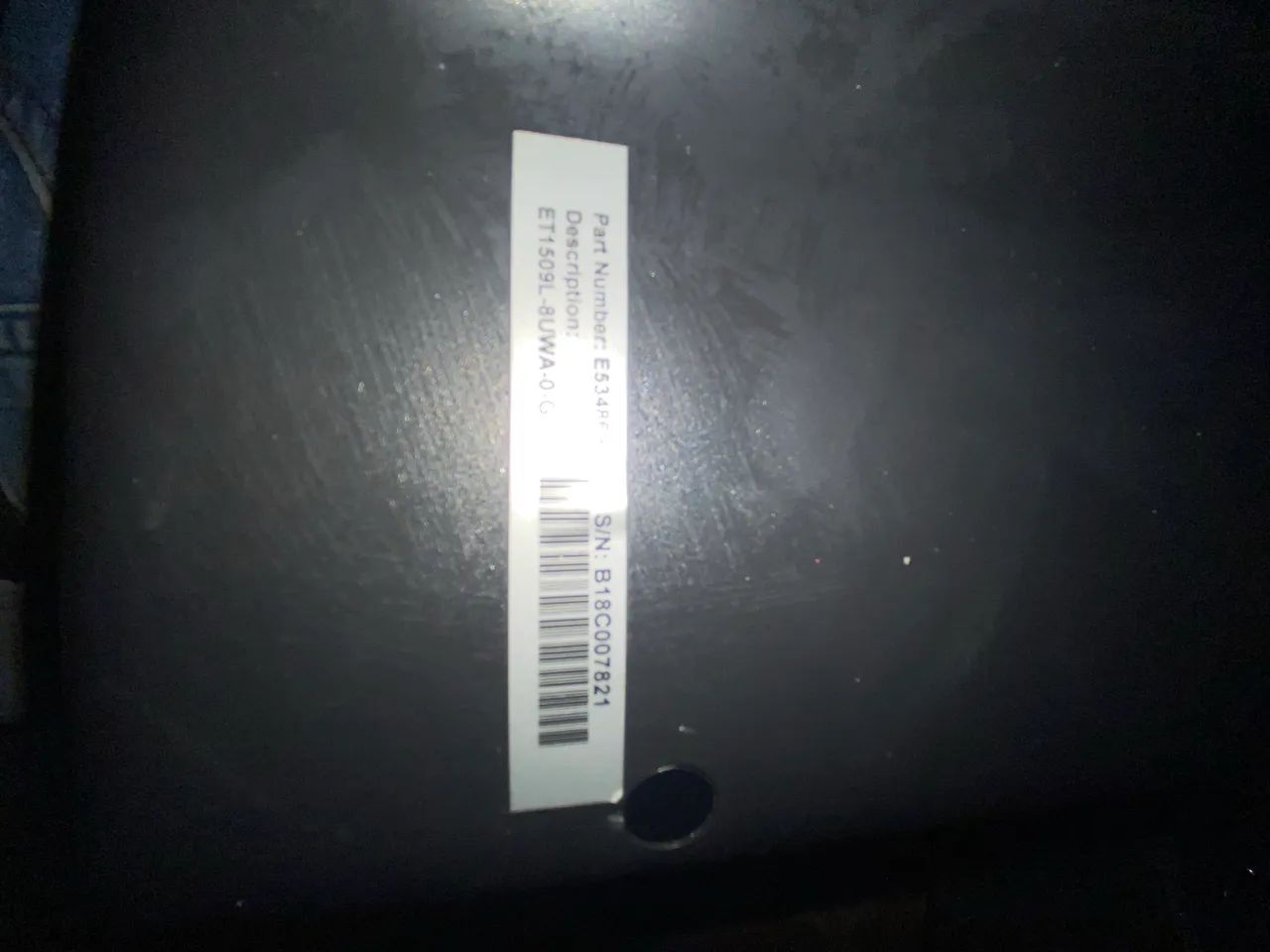 Monitor com tolete na  tela  - Foto 4