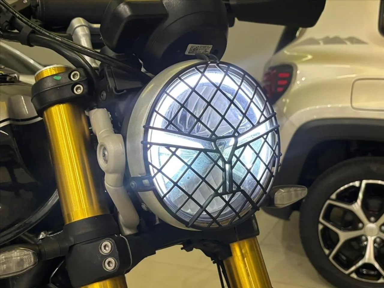 TRIUMPH SCRAMBLER 400 X - Foto 2