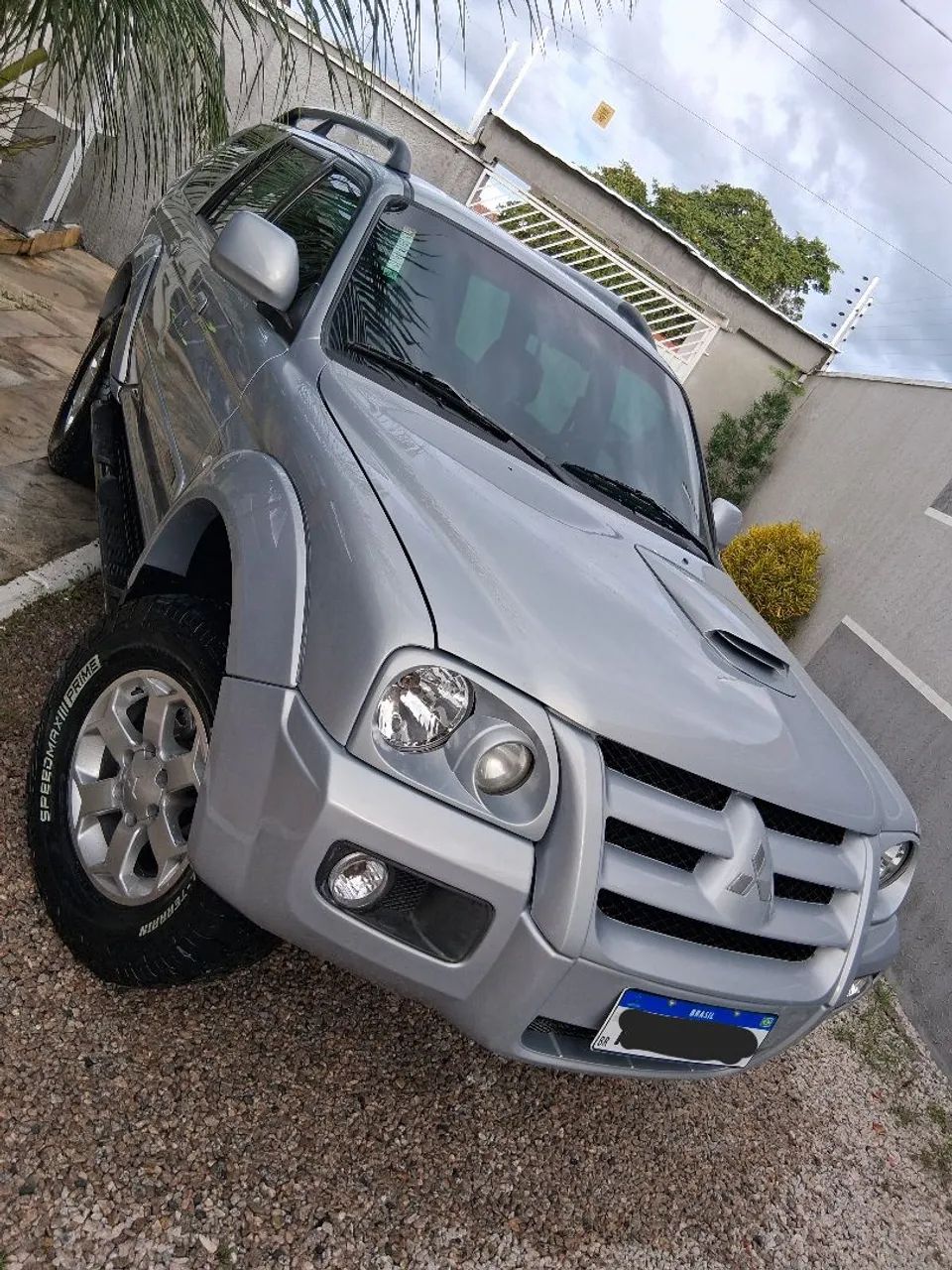 Mitsubishi Pajero 2010
