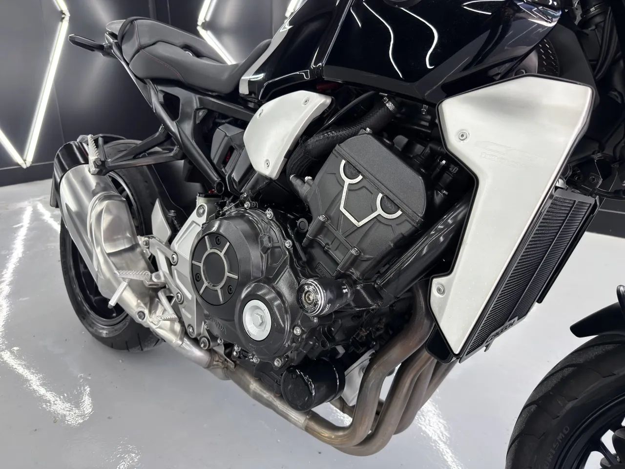 Honda Cb 1000r abs 2021 - Foto 8