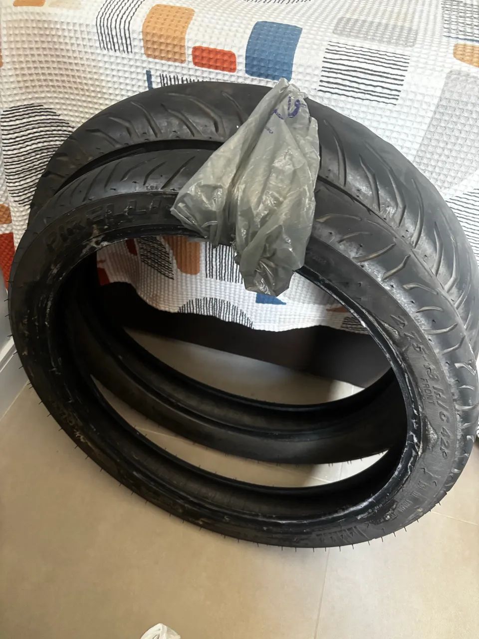 Pneus moto
