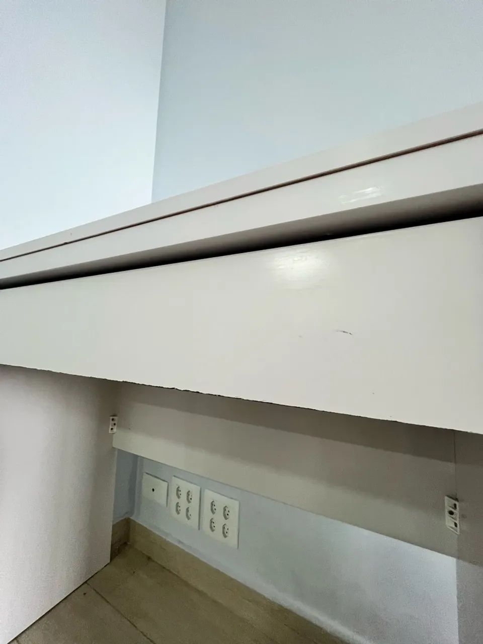 Escrivaninha com gaveta - Foto 4