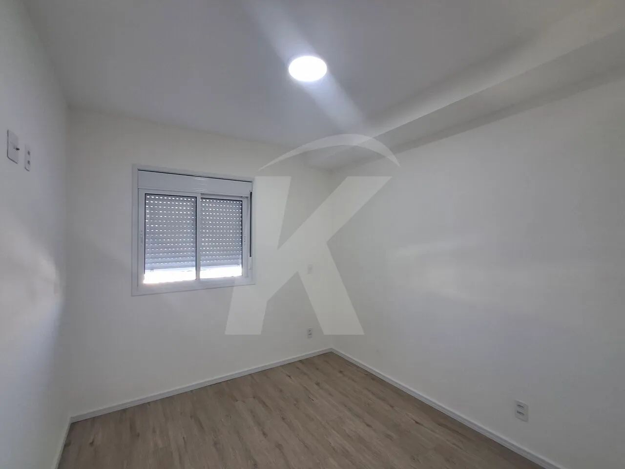 Apartamento com 1 quarto, sala, cozinha próximo ao metrô.