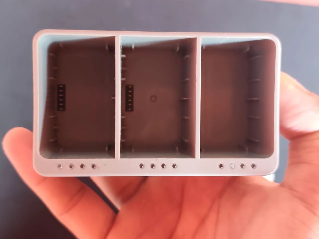 (DJI MINI 3) 2X BATERIA PLUS + HUB DE RECARGA - Foto 2