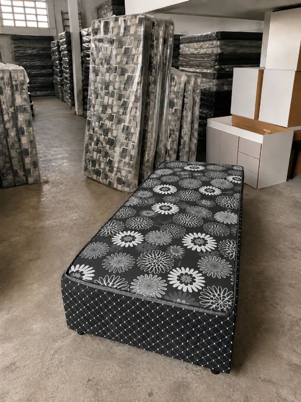 Cama de solteiro NOVA