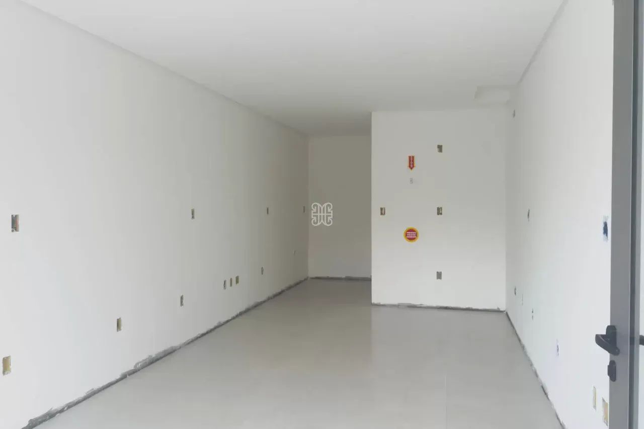 Sala Comercial à Venda 31m² em Jurerê Florianópolis SC