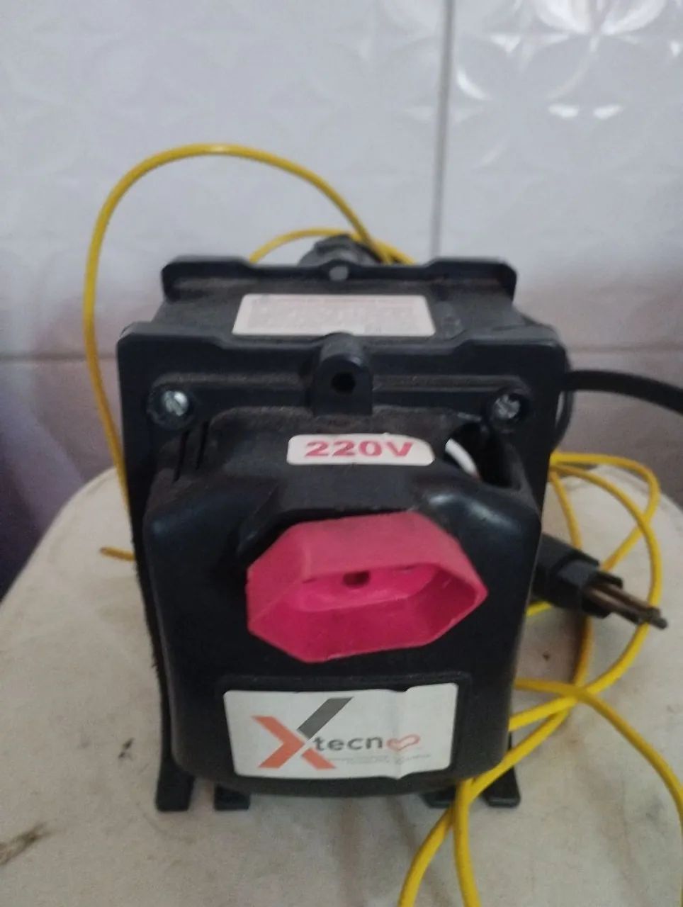 Transformador de energia  - Foto 2