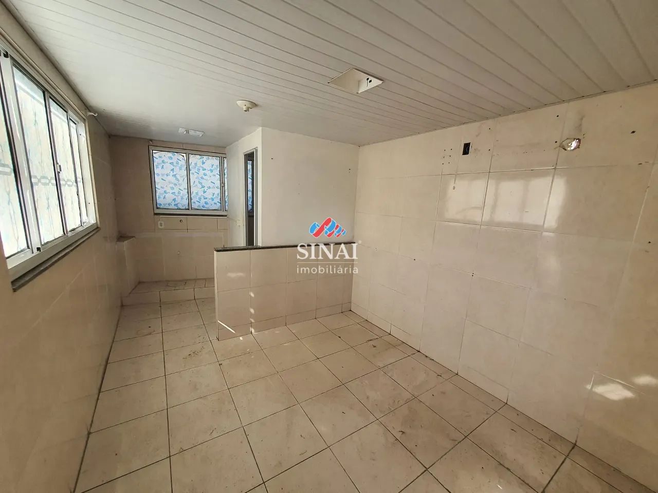 Loja Comercial com Amplo Espaço em Vila Kosmos - Foto 5