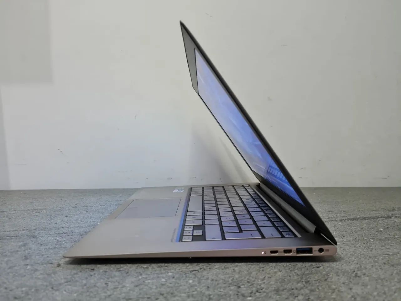 Notebook Asus Ultrafino UX31E Core i7 SSD 120GB Windows 10