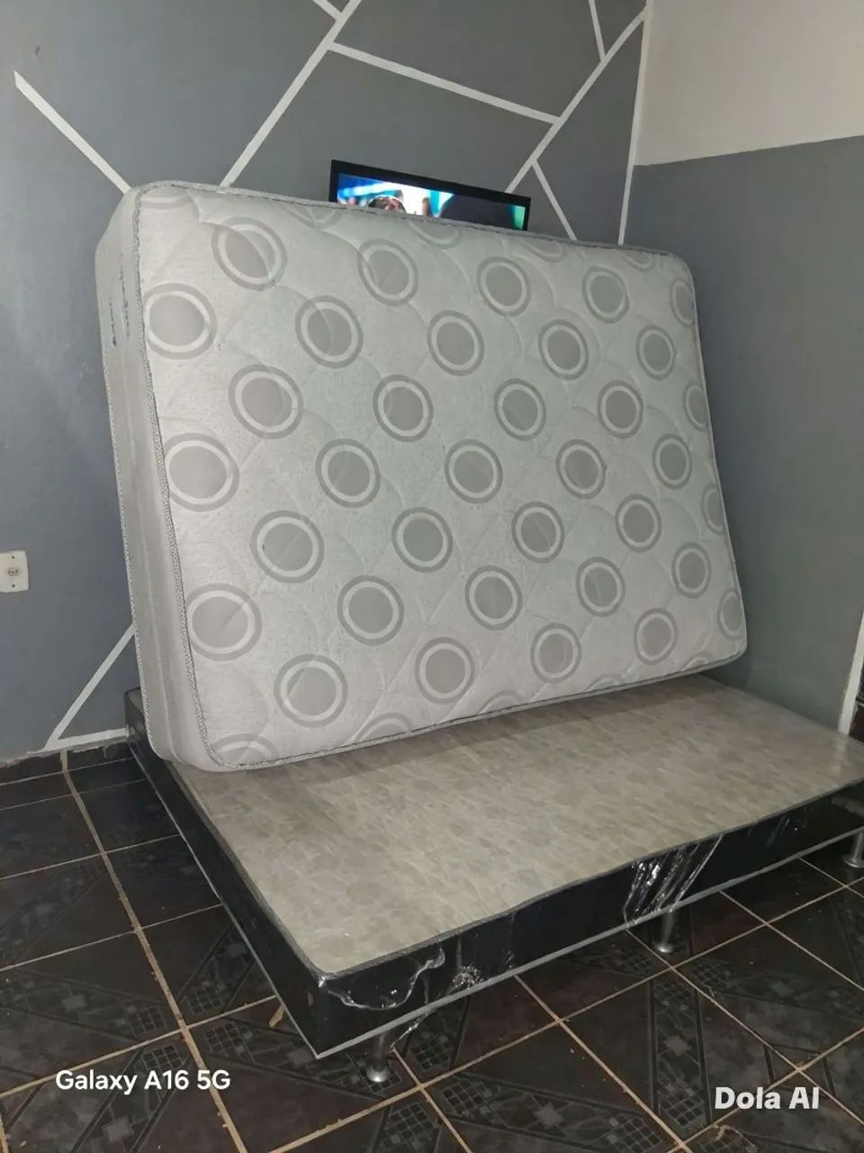 CAMA CASAL BASE E COLCHÃO DE MOLAS ENSACADAS ALTONA CONFORTÁVEL E HIGIENIZADA  - Foto 2