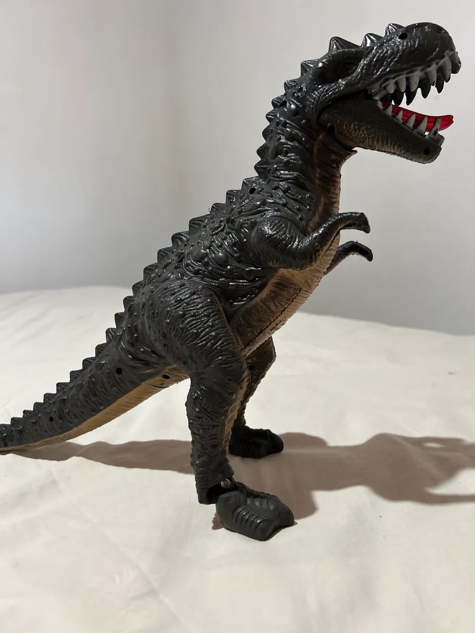 Dinossauro de brinquedo 