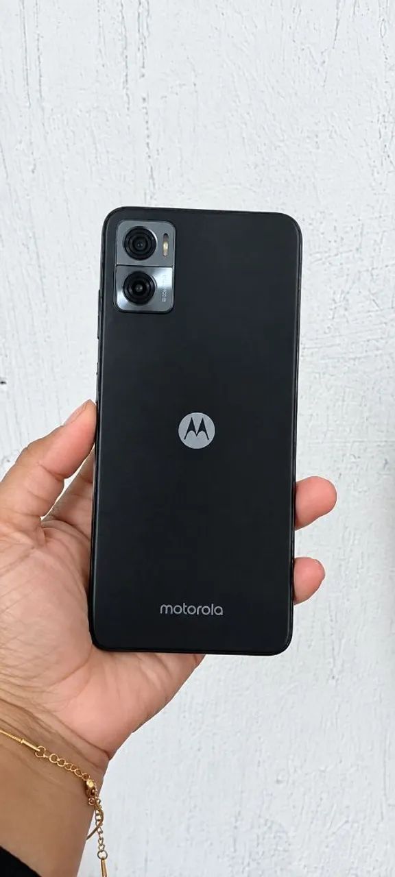 Celular Motorola E22