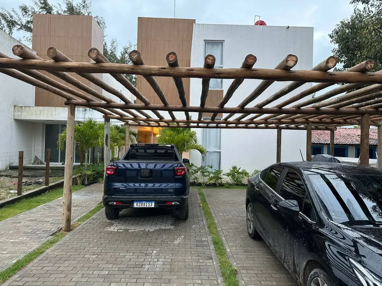 Imóvel para aluguel tem 240 metros quadrados com 5 quartos - Foto 2