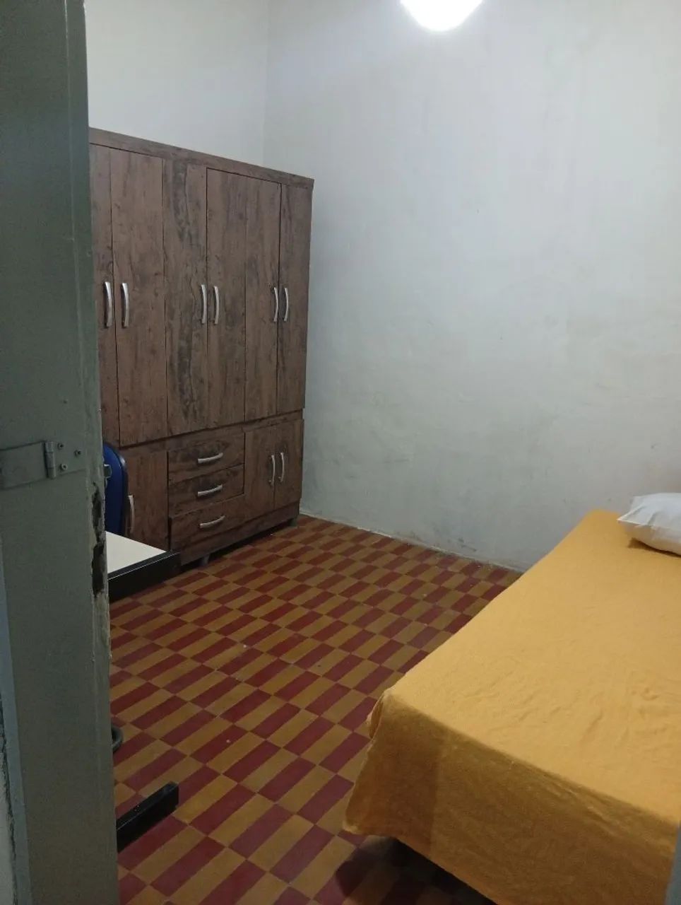 Quarto individual no Centro de João Pessoa 