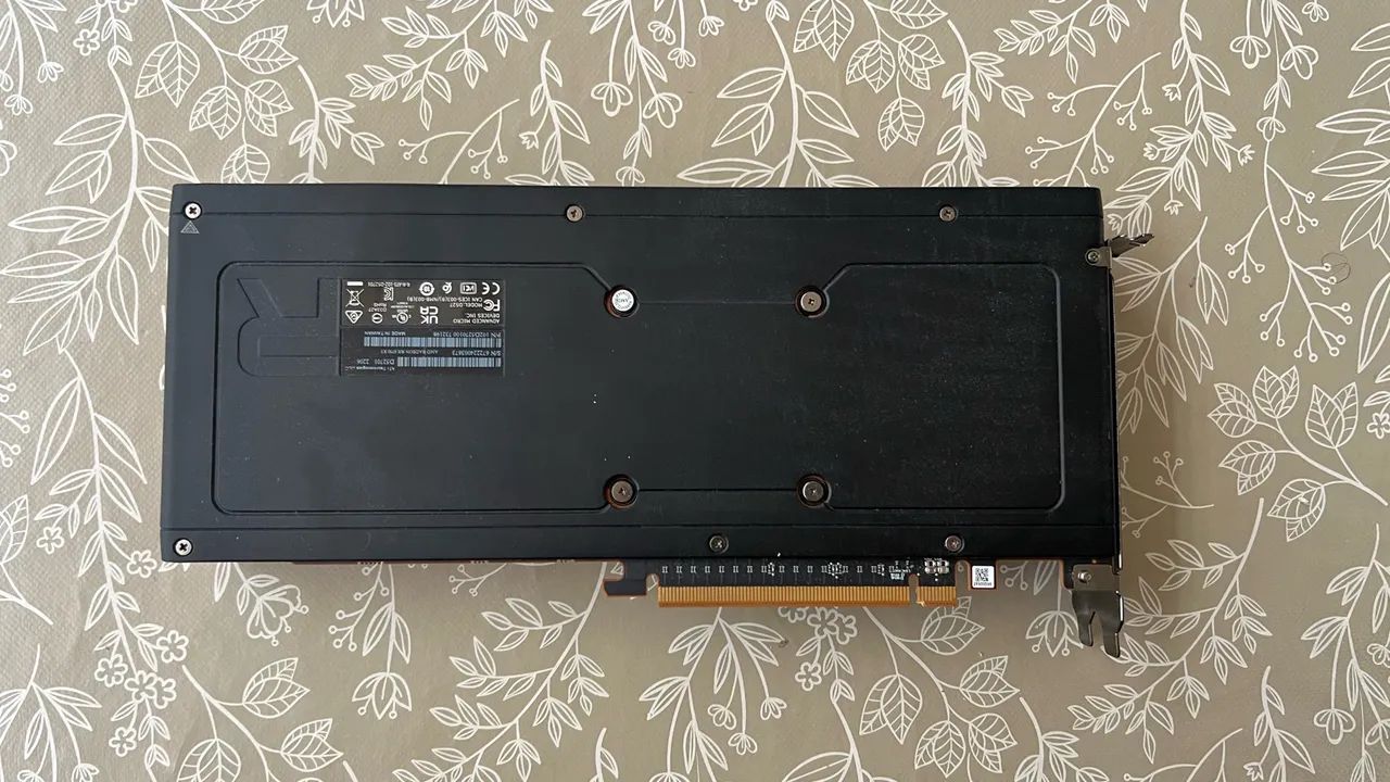 AMD RX 6750XT 12GB Founders Edition - Foto 3