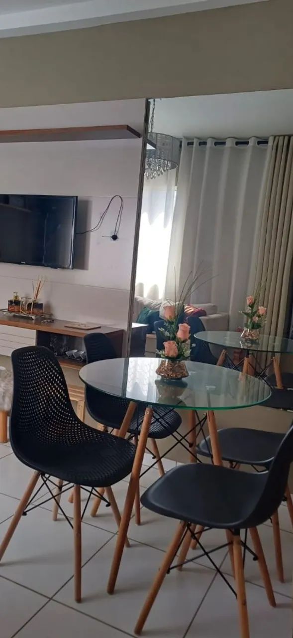 Mesa de jantar 4 cadeiras