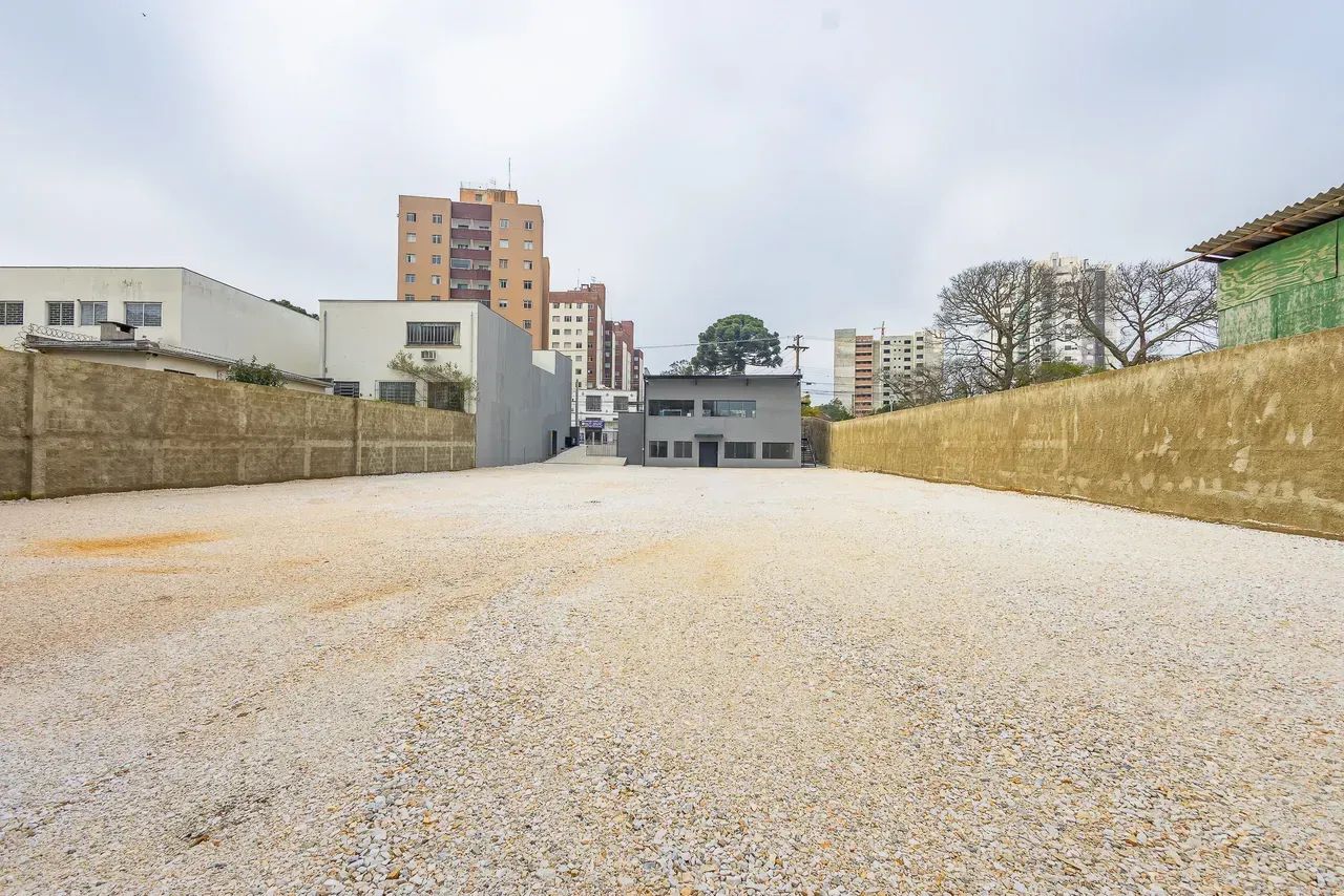TERRENO COMERCIAL DE 1119M2 E COM DEPOSITO DE 100m2