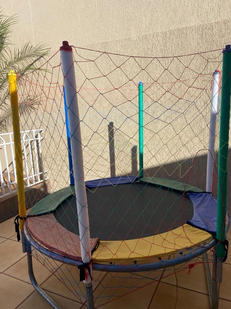 Cama elástica infantil 