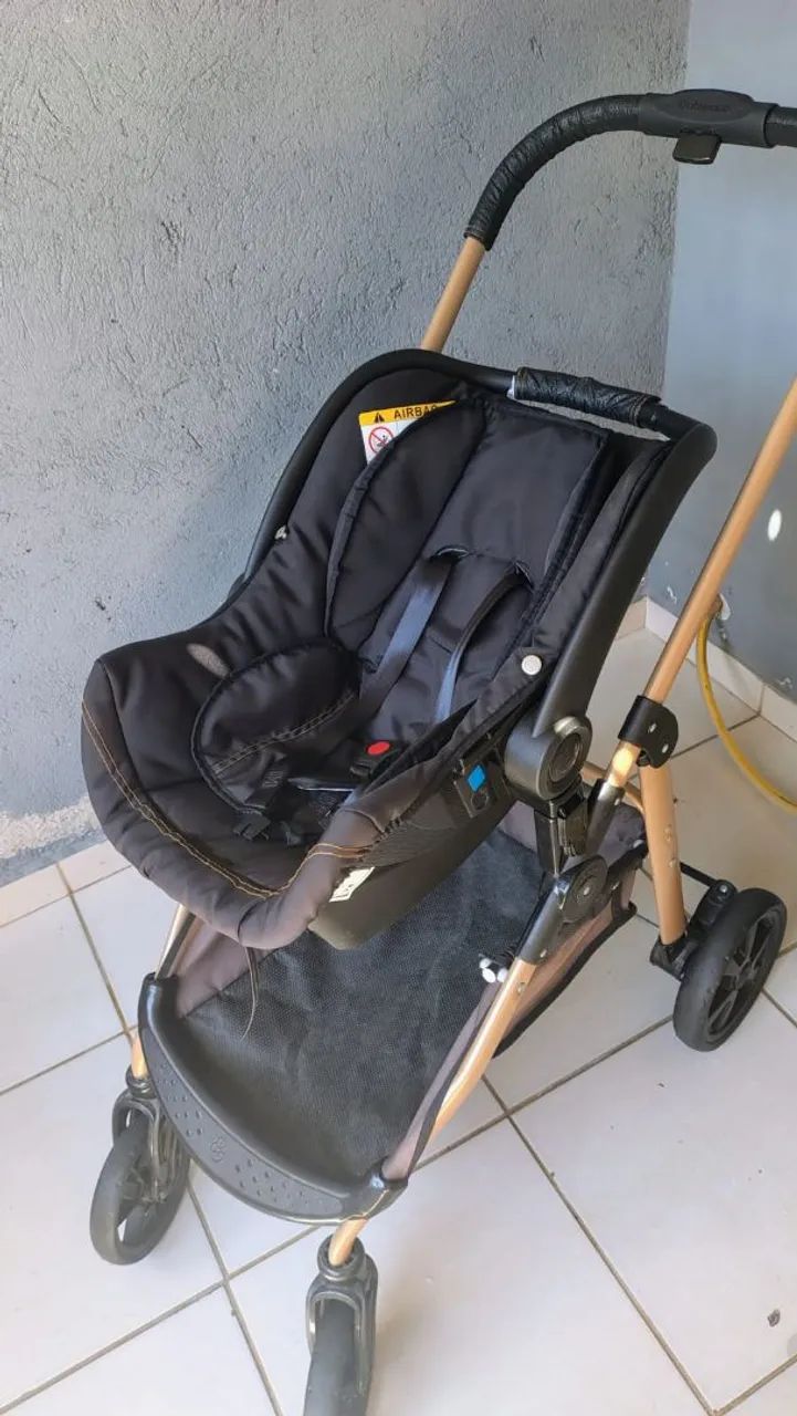 Carrinho de bebê com bebê conforto  - Foto 3