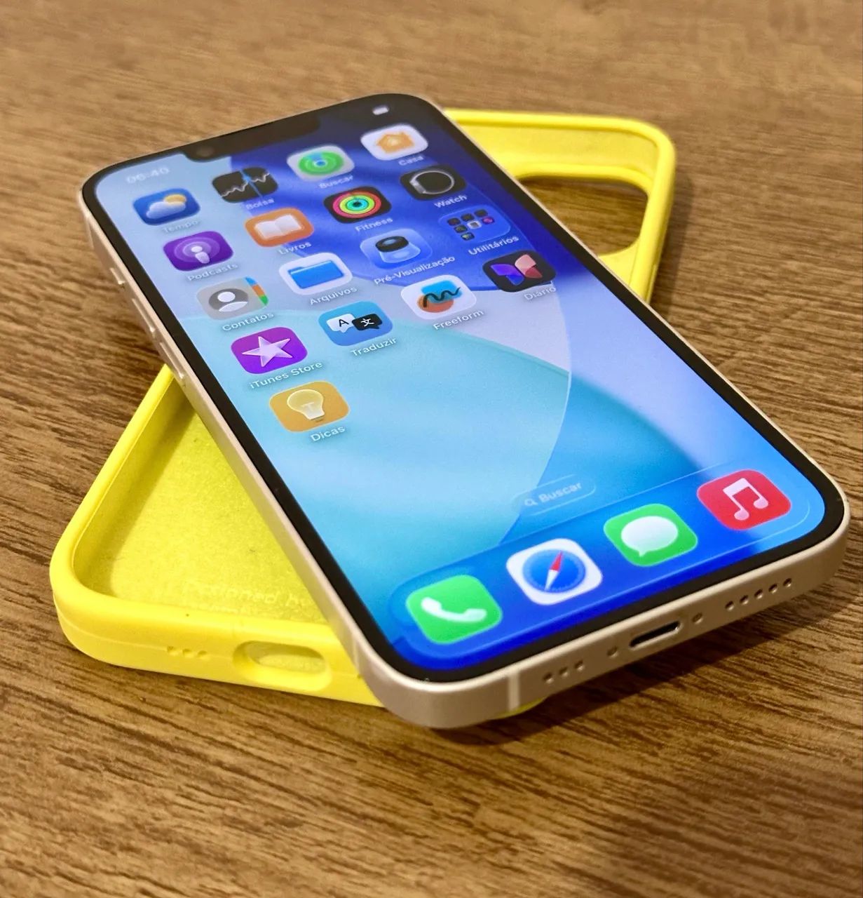iPhone 14 Starlight 128GB SIMフリー Apple iPhone 14 (128 GB) – Estelar | Amazon.com.br
