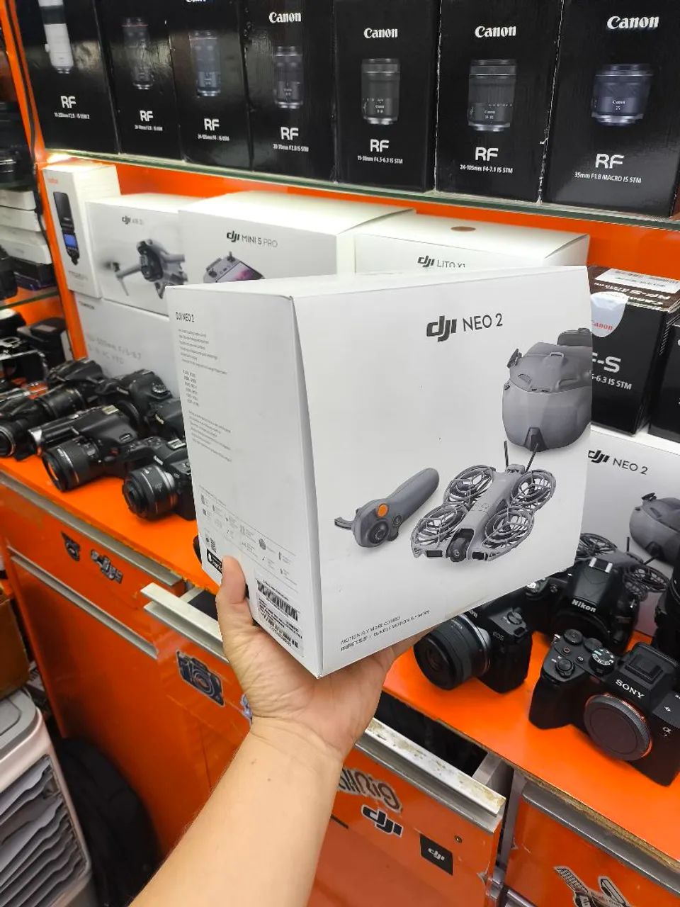 Vende-se Dji Neo 2 Combo com Óculos Novo (Lacrado) - Foto 3